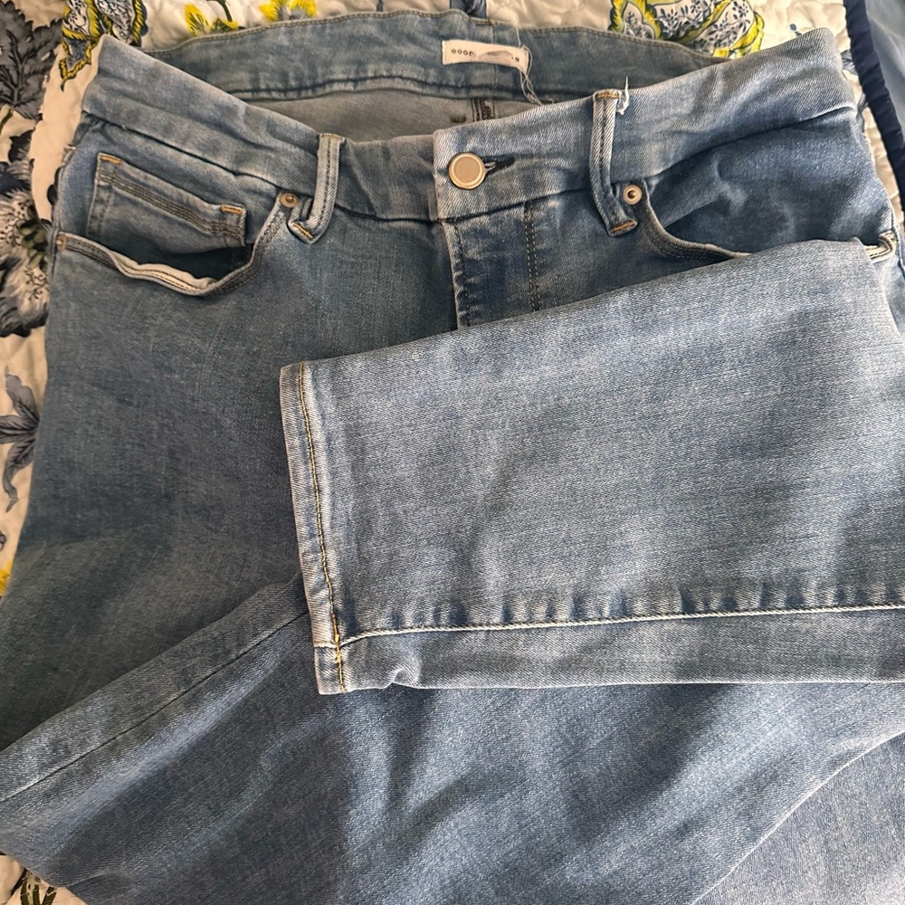 Good American Light Blue Straight Leg Jeans